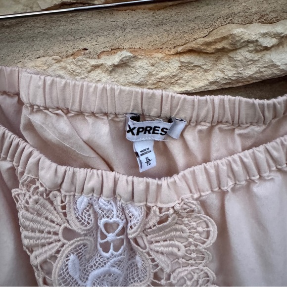 Express Blush Lace Off-Shoulder Blouse XL Appliqué - Picture 2 of 4